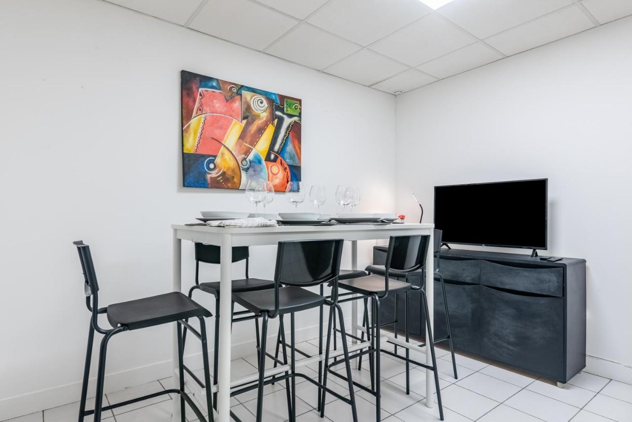 Appartement Triplex Magenta Quest à Paris Extérieur photo
